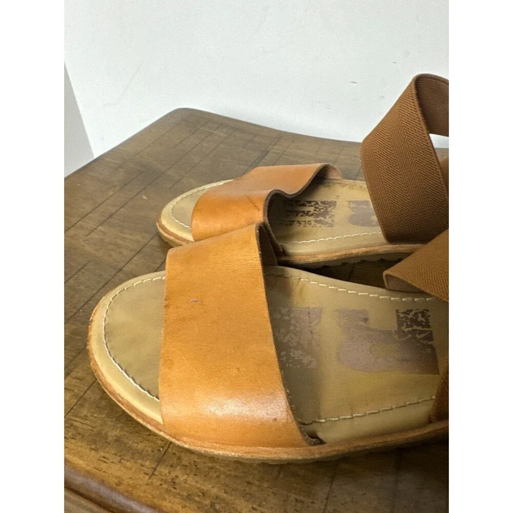 Sorel Women’s 8 Brown Leather Sandals Criss Cross Strappy Boho Comfort